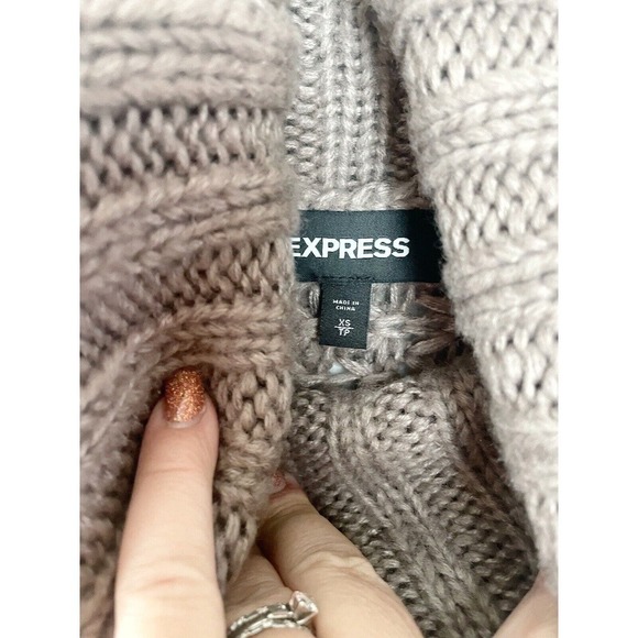 EXPRESS Sweater Cowl Neck Loose Knit Crocheted Oversized Crop Women's XS Taupe - Picture 3 of 4